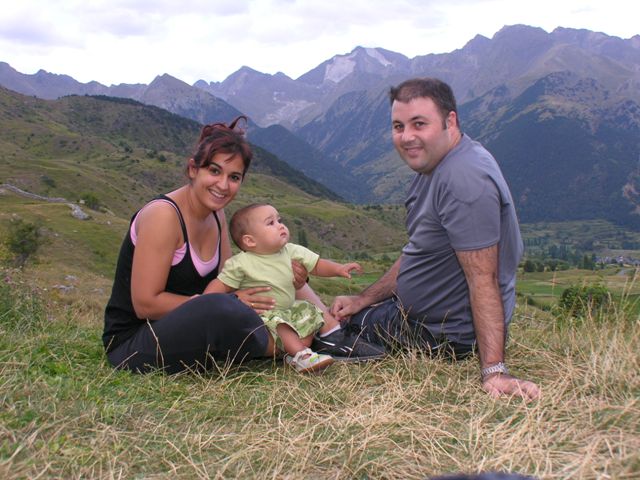 En la p�gina web de Eduardo y Veronica (EduyVero.com) puedes encontrar nuestros albumes fotografico, musical y videografico. Fotos de nuestros viajes (Noruega, Mexico, Camino de Santiago, Italia, Austria, Villadiezma, San Juan, ...), de los amigos, y de la familia. Ademas, nuestra webcam y alguna cosa mas.